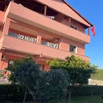 Tirana 2br With Veranda & Garden Appartamento